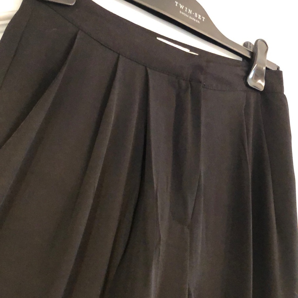 Wide leg pants